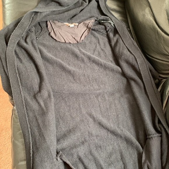 Roots Linen Blend Sweater with Hood, Size L, Black Color - Picture 6 of 7